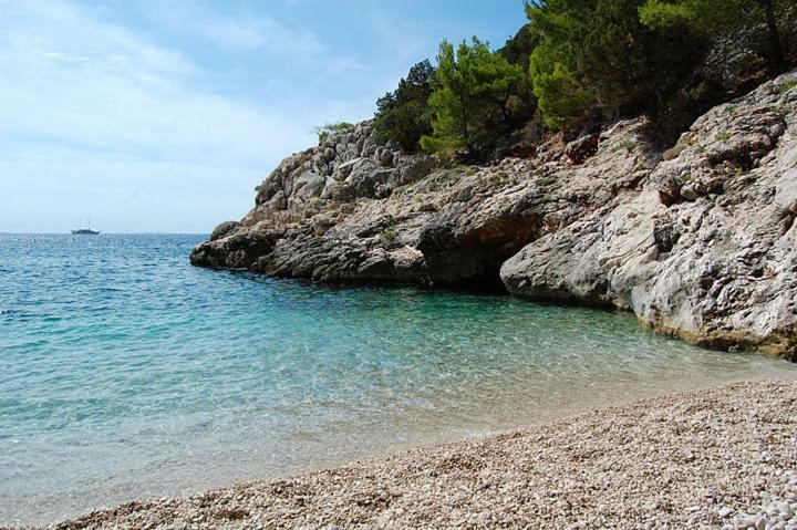 Villa Pod Borom Sveta Nedelja  Buitenkant foto